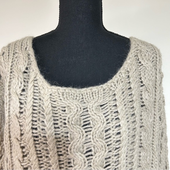 Free People chunky knit sweater|oversized | neutral | size medium - Picture 4 of 11
